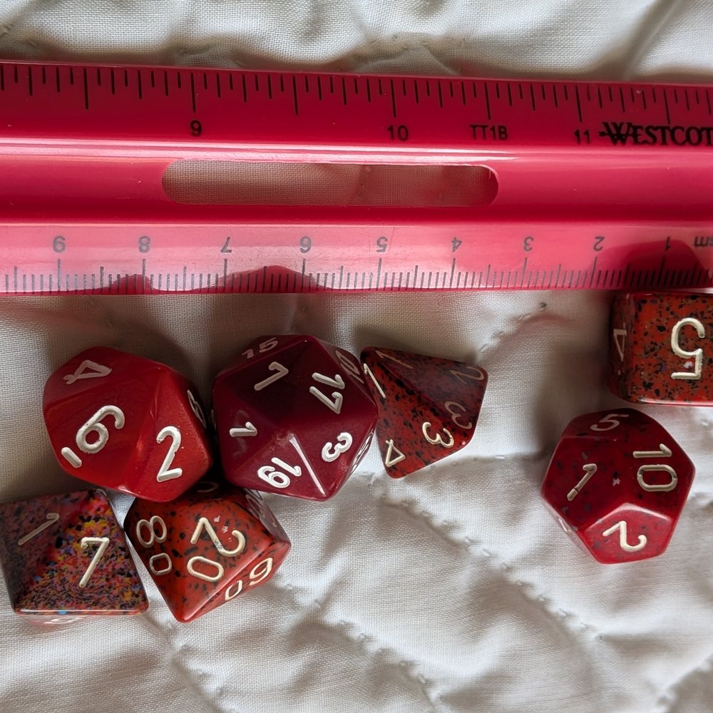 Chessex Red Dice Set Dungeon And Dragons Or AD&D Pathfinder 7 Die Mixed Patterns - Picture 10 of 12